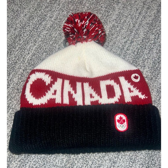Team Canada Toque Hat Winter Olympics Youth Beanie Hudson Bay. - Picture 1 of 6
